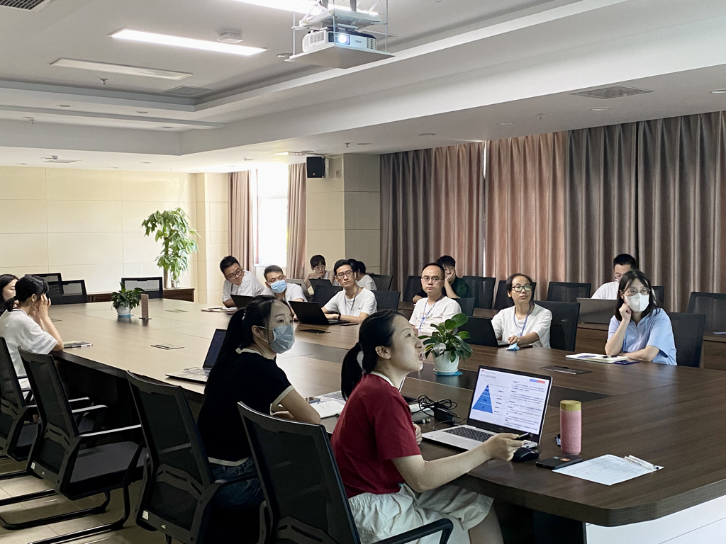龙八头号微电召开首期BPM专项培训交流会