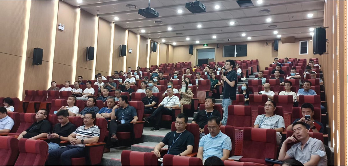 龙八头号微电开展精益能力提升宣讲培训会