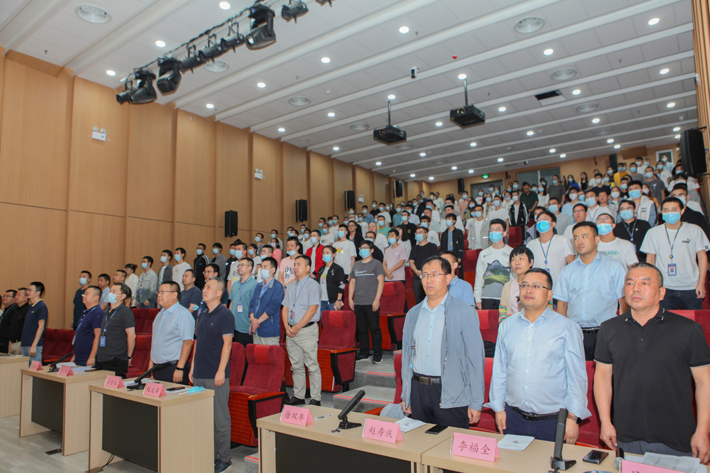 龙八头号微电庆祝华天电子集团成立16周年表彰大会